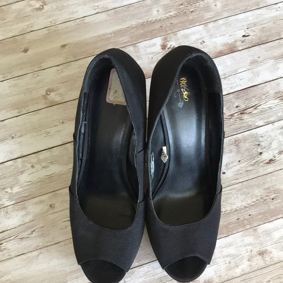 Mossimo Black Cork Open Toe Wedges Size 10 - Picture 6 of 8